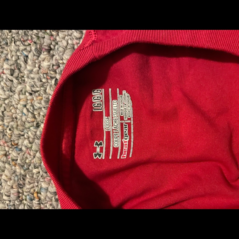 Under Armor T-Shirt - Picture 2 of 2